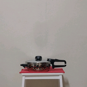 (중고)휘슬러 엠보 압력솥 팝니다(2.5리터)