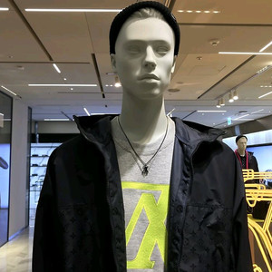 루이비통 LV리버스 맨투맨 L