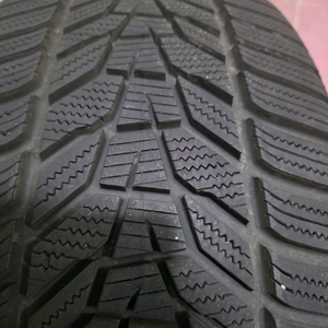 275 35 20 윈터(아이셉트 에보3) 1짝 팝니다