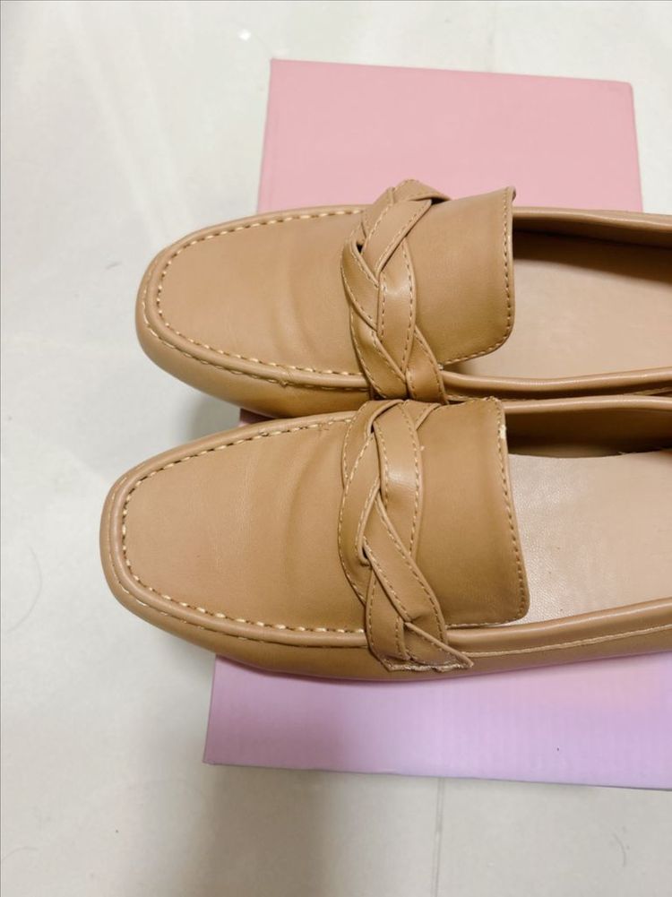 여성 가죽 로퍼 240 이미지