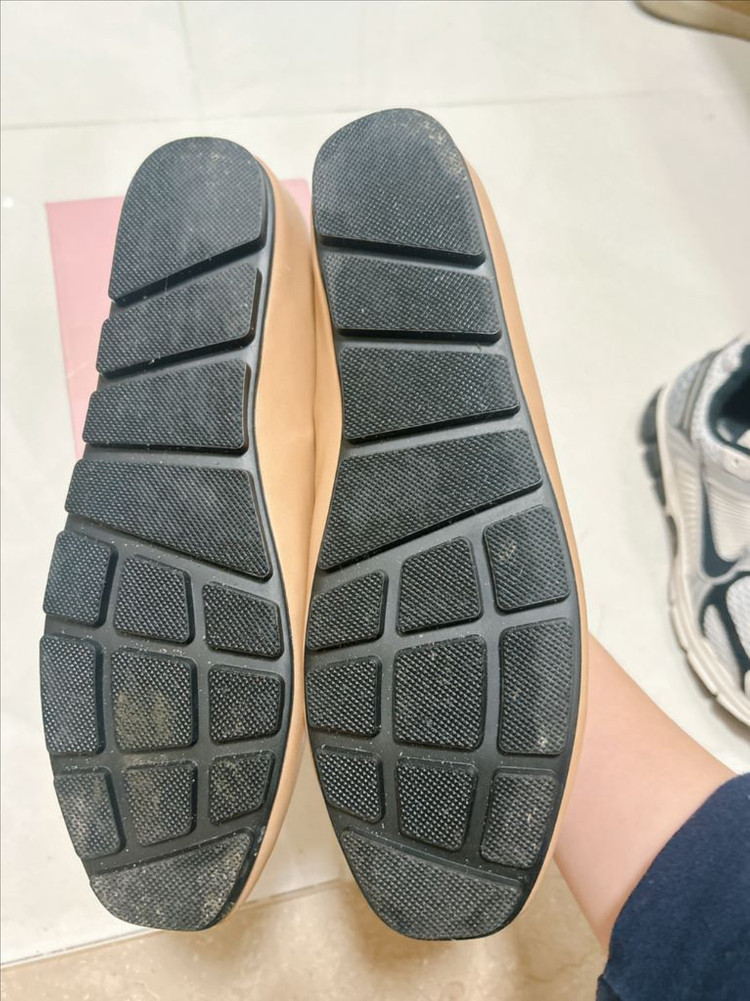 여성 가죽 로퍼 240 이미지