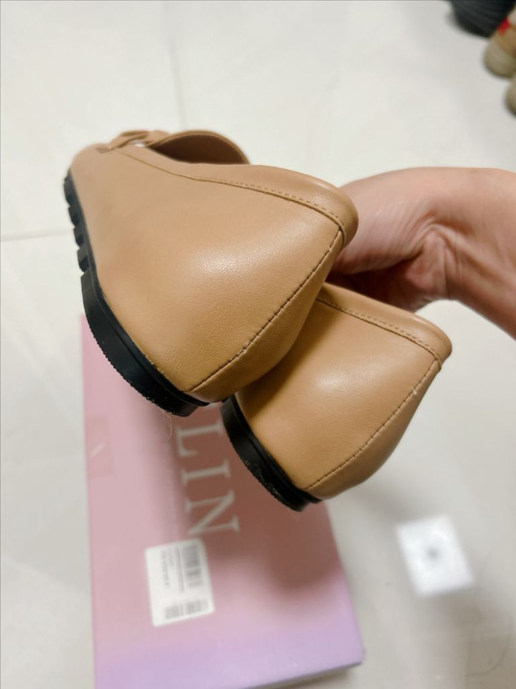 여성 가죽 로퍼 240 이미지