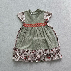 프루프루 여아 원피스 4사이즈 ㅡ 택포 3만5천