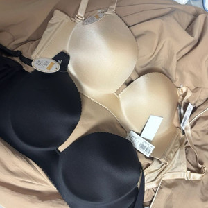 에메필 프리미엄 소프트 초모리 브라 75e 베이지,블랙 새상품 2개 이미지