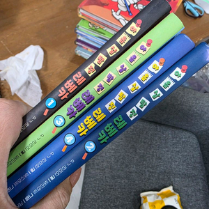 아홉살탐정레베카 1-4권 전4권 택포 새책상태. 7-11세 읽기독립