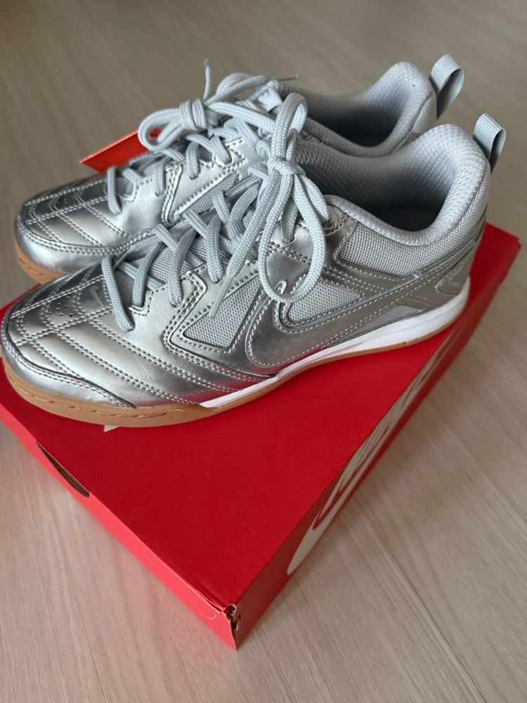 나이키 가토 LV8 운동화 235--1