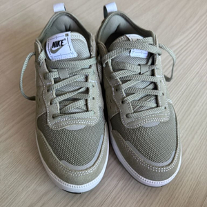 나이키 주니어 운동화 225사이즈