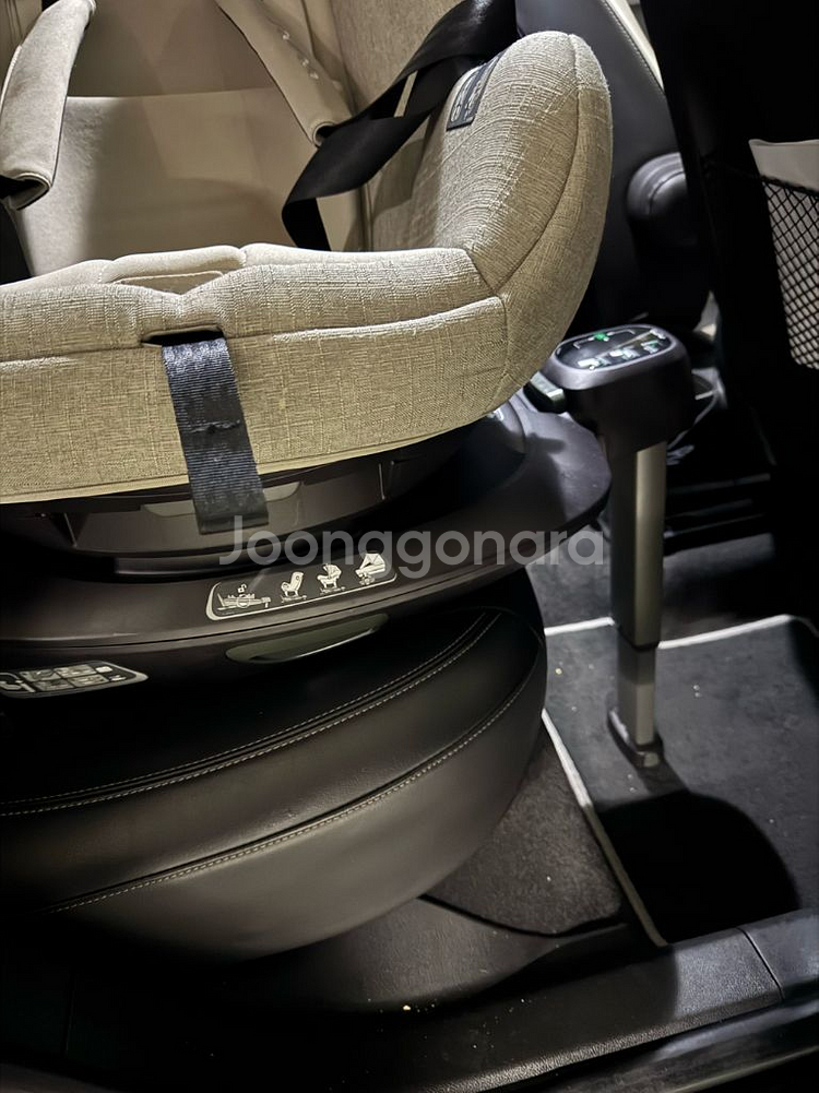 뉴나 토들넥스트 아이사이즈 신생아 토들러 회전형 카시트--2