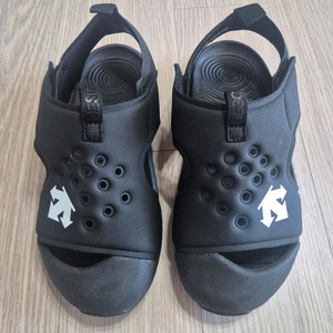 데상트 키즈 샌들 210