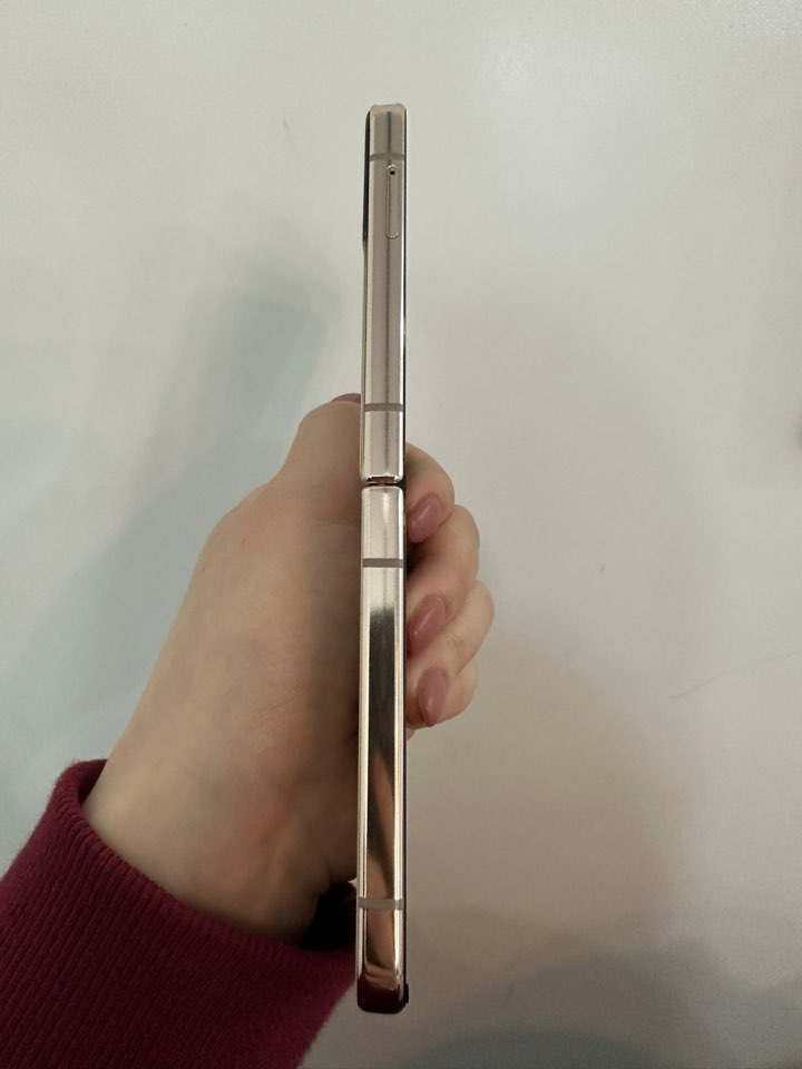 A급)갤럭시Z플립4 256GB 골드/Y705--6