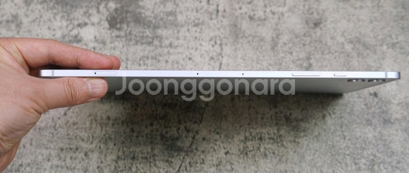 갤럭시탭 S10플러스 256GB실버. 단순개봉 새상품급--2