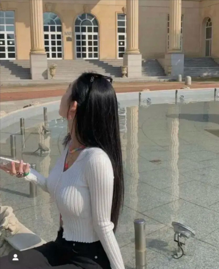 페일제이드 맥 가디건 22FW, 페일제이드 브이넥 맥 가디건 아이보리 이미지