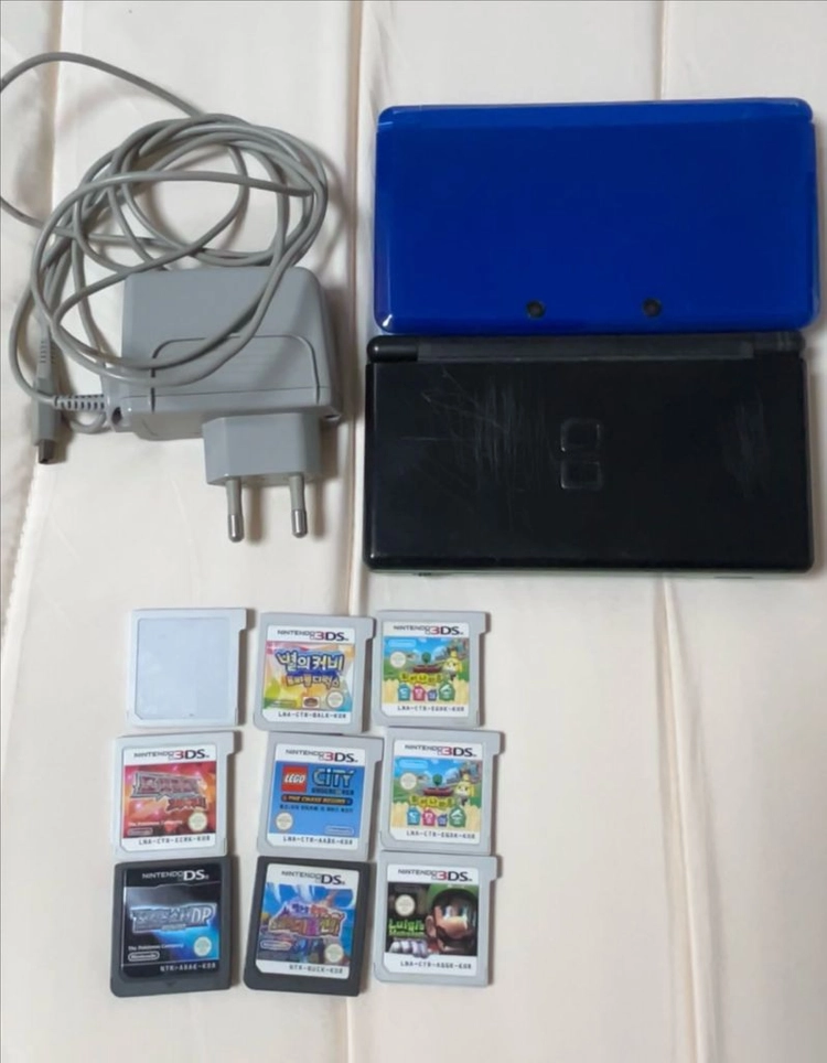 닌텐도 3DS블루본체, 닌텐도DS블랙본체 및 게임칩 다수 - 안심되는 중고거래