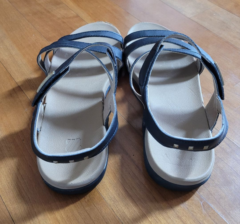 케이스위스 로렐 샌들 샌달 250--3