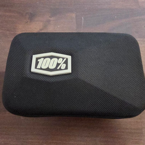 100% 하이퍼크래프트 매트 그레이