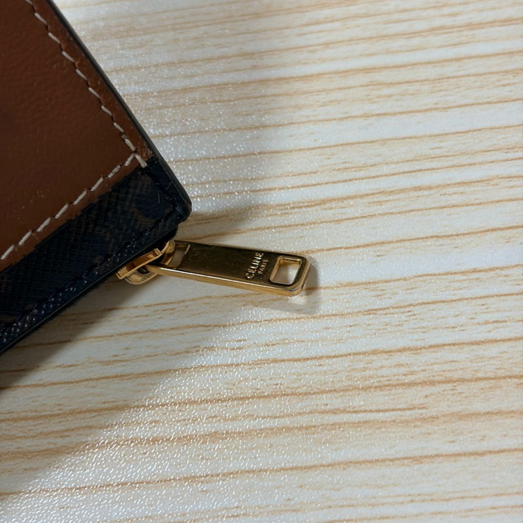 셀린느 트리오페 지퍼 카드지갑--9