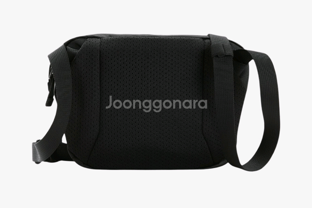 아크테릭스 맨티스 1 웨이스트팩 블랙 팝니다.--2