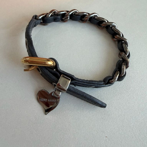 미우미우 정품 팔찌