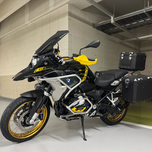 BMW R1250GS 40주년 기념모델 이미지
