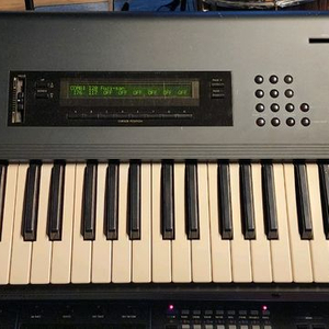 코르그 M1 신디사이저 (최상급)