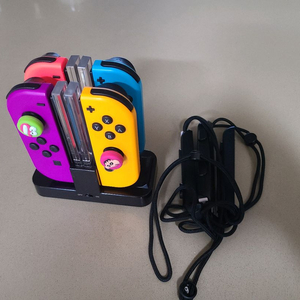 닌텐도 스위치 조이콘 4개+조이콘 충전기