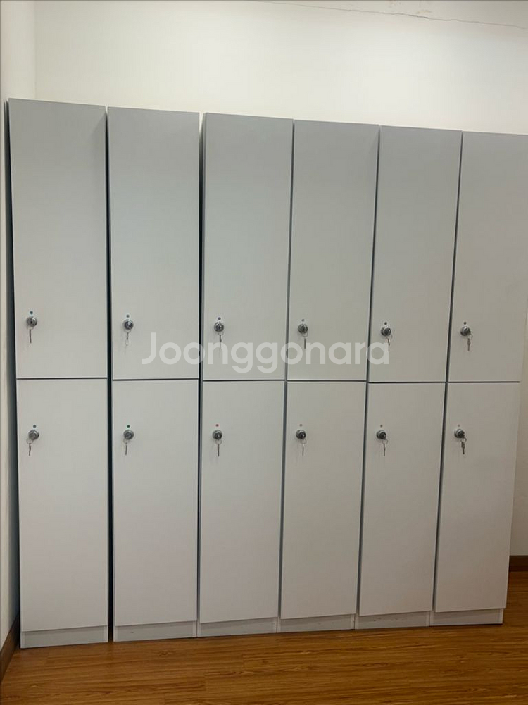 탈의실용 수납장 12개--0