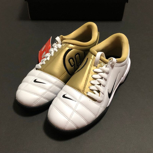 나이키 토탈 90 SP 화이트 메탈릭 골드