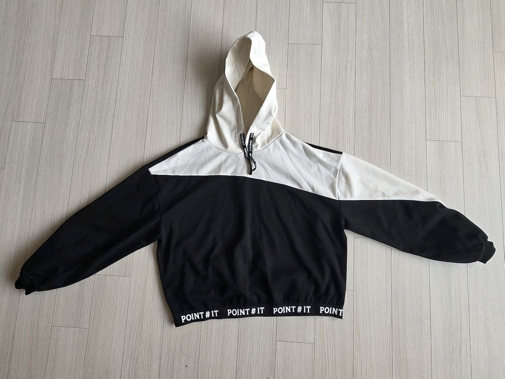 멋쟁이 여자 여아 크롭후드맨투맨티겨울가을용150사이즈 초4,5 총9벌--4