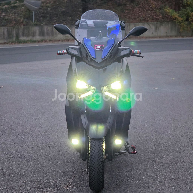 특가)야마하xmax300 24년식 탈레스만,지넷블랙박스 장착 판매합니다.--1