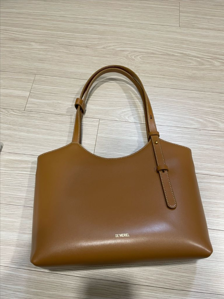드메리엘 레더 핸드백 이미지
