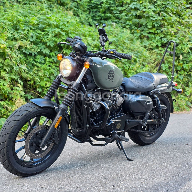 특가)KR모터스 아퀼라300 20년식 2만km깔끔한짧은키로수 판매합니다.--2