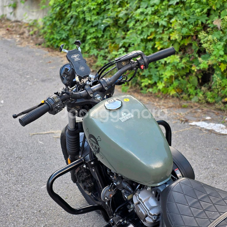 특가)KR모터스 아퀼라300 20년식 2만km깔끔한짧은키로수 판매합니다.--7