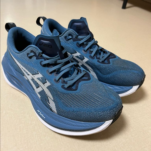 아식스 슈퍼블라스트2 270