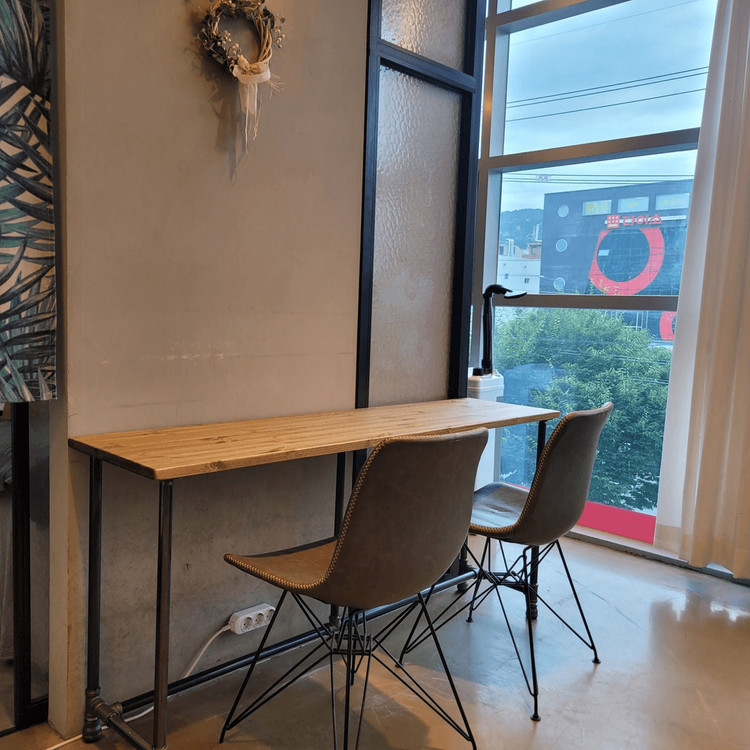 카페테이블 빈티지식탁 엔틱 모던 원목 라왕 가구 이미지