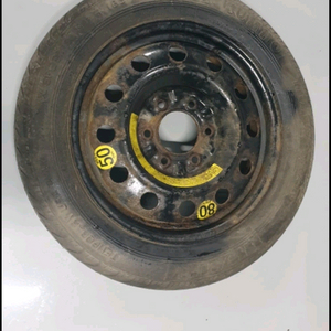 그랜드카니발 스페어 타이어 이미지