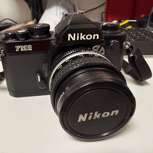 니콘 FM2 블랙 필름카메라 + 50mm 1.4 렌즈