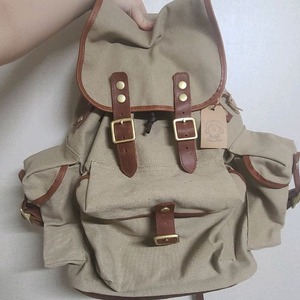 헤리티지프로젝트x등불을 든 소녀 백팩