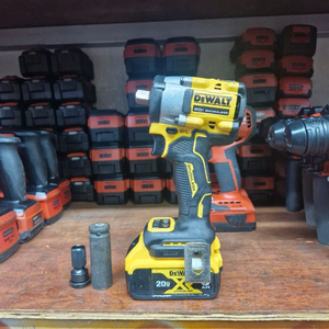 디월트충전임팩렌치DCF922 속도조절 미드토크임팩렌치 아시바렌치