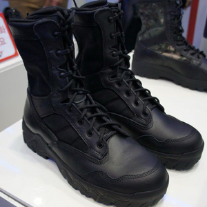 트렉스터 전투화 260-265 사이즈 구매합니다