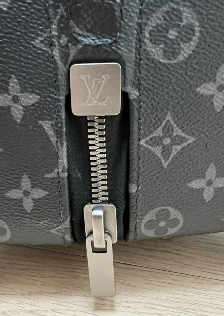 정품 루이비통 호라이즌70 M23303 캐리어 판매합니다 이미지