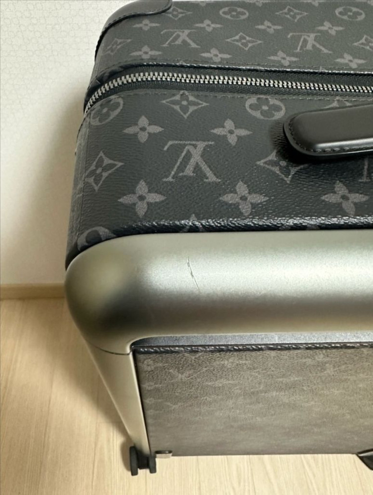 정품 루이비통 호라이즌70 M23303 캐리어 판매합니다 이미지