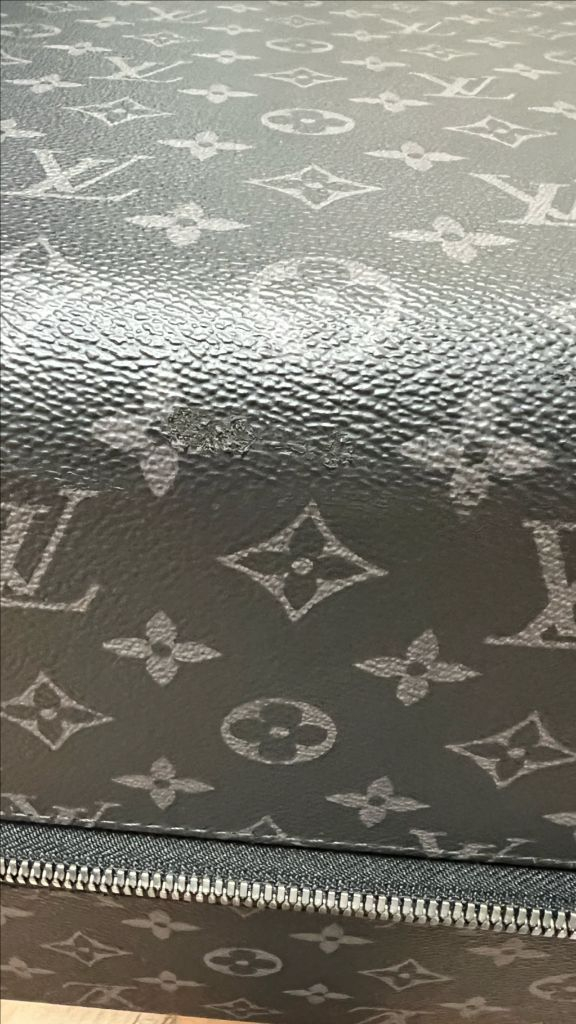 정품 루이비통 호라이즌70 M23303 캐리어 판매합니다 이미지