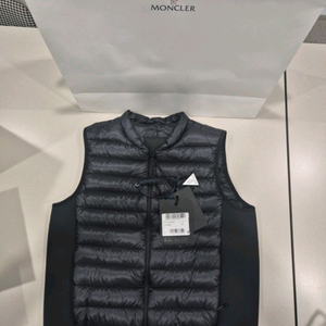 몽클레어 Oule 패딩 조끼 여성 1사이즈 (새상품)
