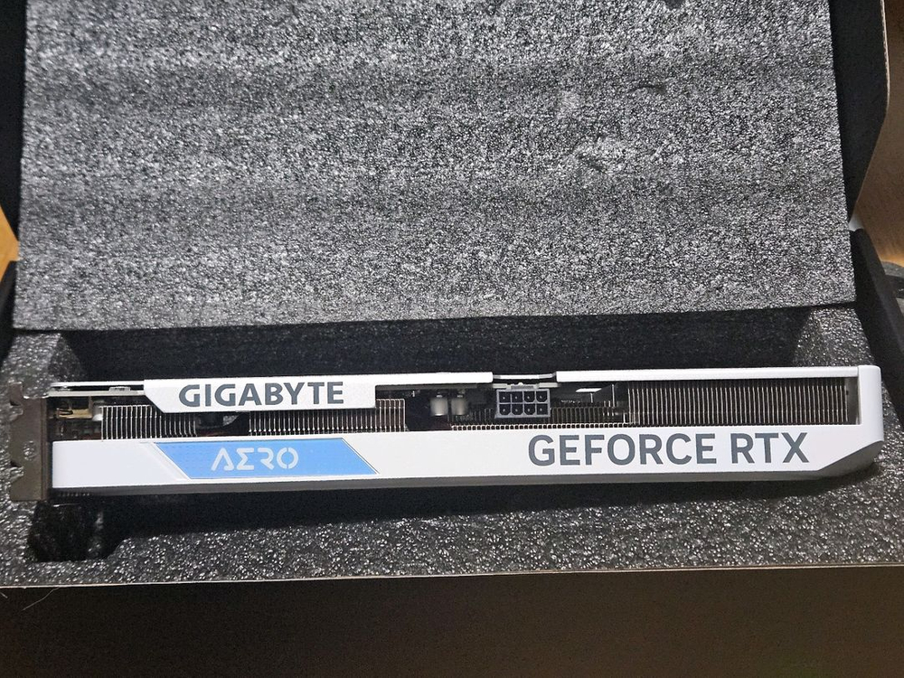 기가바이트 RTX 4060 AERO 그래픽카드--2