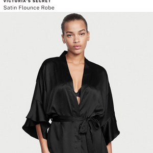 빅토리아 시크릿 정품 로브 미국 매장 구매 국내 미판매 새틴 플라운스 XS/S
