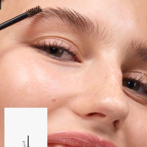 헐리웃 배우들의 눈썹마스카라 글로시에 glossier 보이브로우 새제품