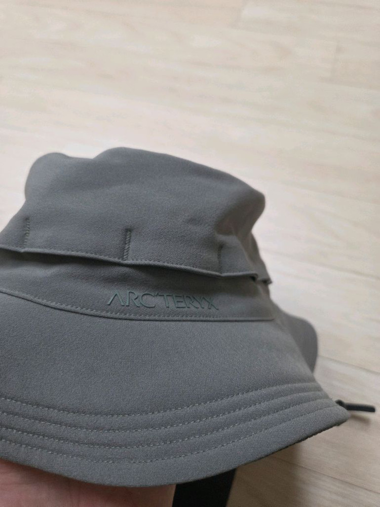 아크테릭스 크랜브룩 햇 포리지--2