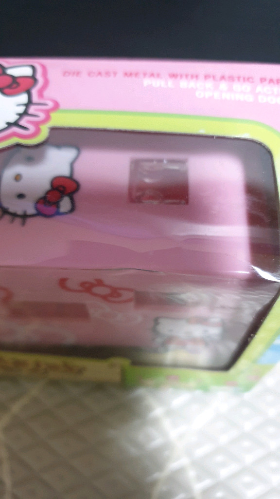 헬로키티 캠핑카 이미지