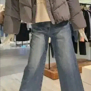 지컷 다이아퀼팅 사가폭스퍼 볼륨 구스다운 패딩 55사이즈 새제품은은한 라이트카키컬러