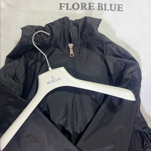 몽클레어 여성 바람막이 자켓